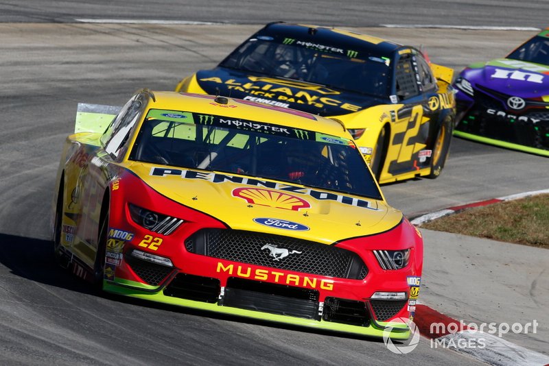 Joey Logano, Team Penske, Ford Mustang Shell Pennzoil, Brad Keselowski, Team Penske, Ford Mustang Alliance Truck Parts