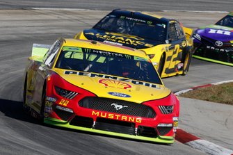 Joey Logano, Team Penske, Ford Mustang Shell Pennzoil, Brad Keselowski, Team Penske, Ford Mustang Alliance Truck Parts