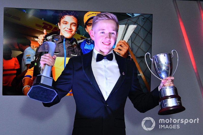 Johnathan Hoggard gana el Premio al Joven Británico del año