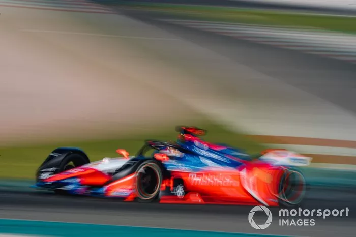 2º Pascal Wehrlein, Mahindra Racing, M6Electro (1:15.190)