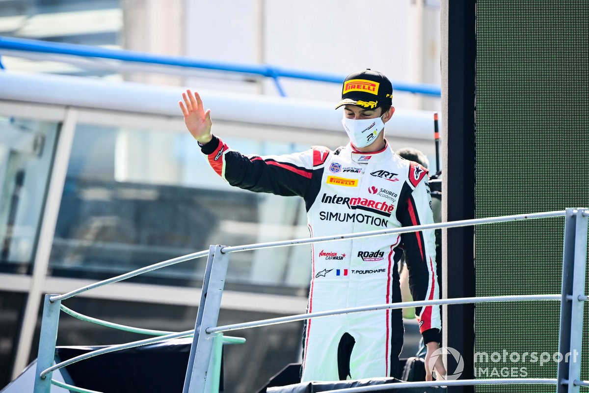 Theo Pourchaire, ART Grand Prix festeggia sul podio