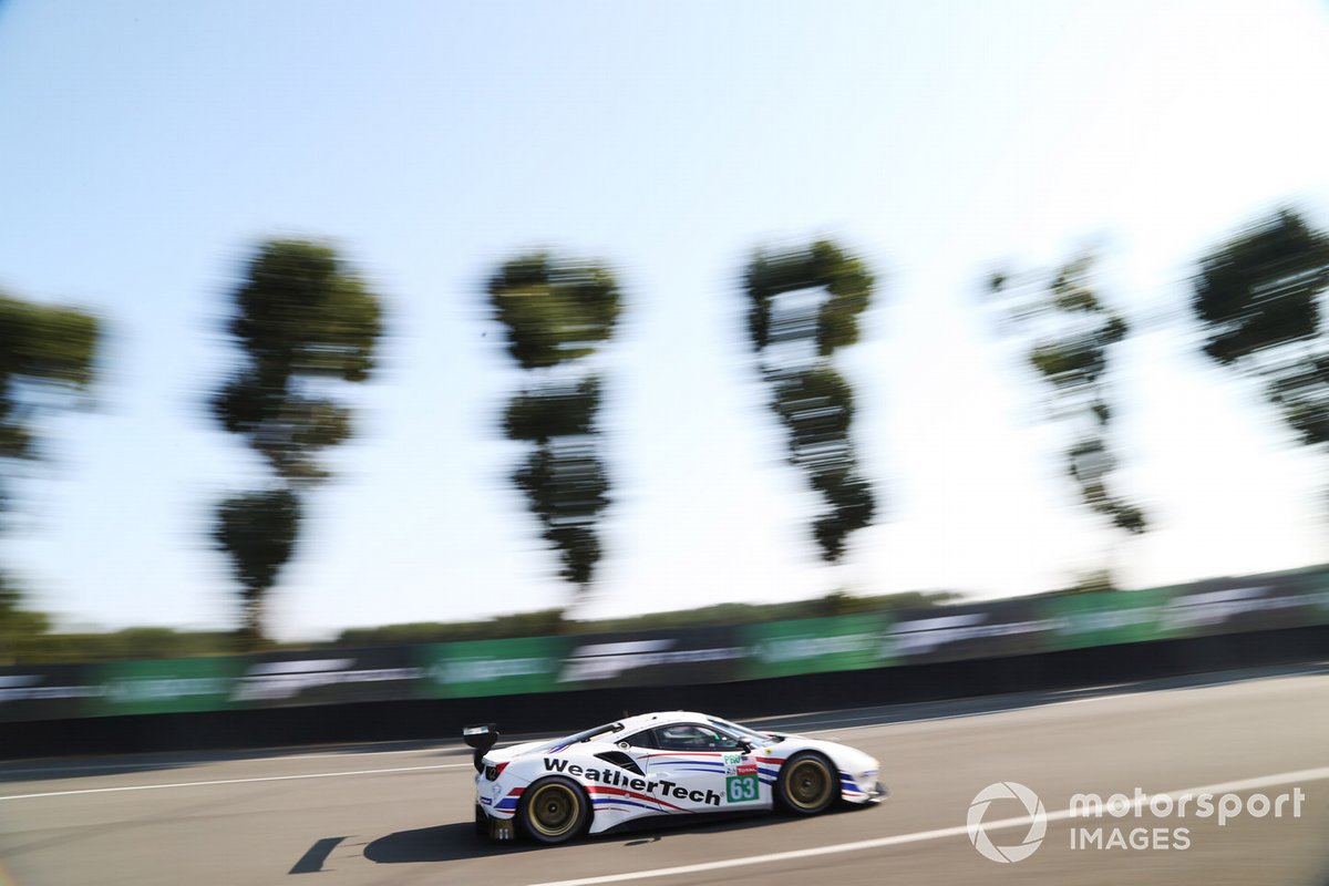 #63 Weathertech Racing Ferrari 488 GTE Evo: Cooper Macneil, Toni Vilander, Jeff Segal