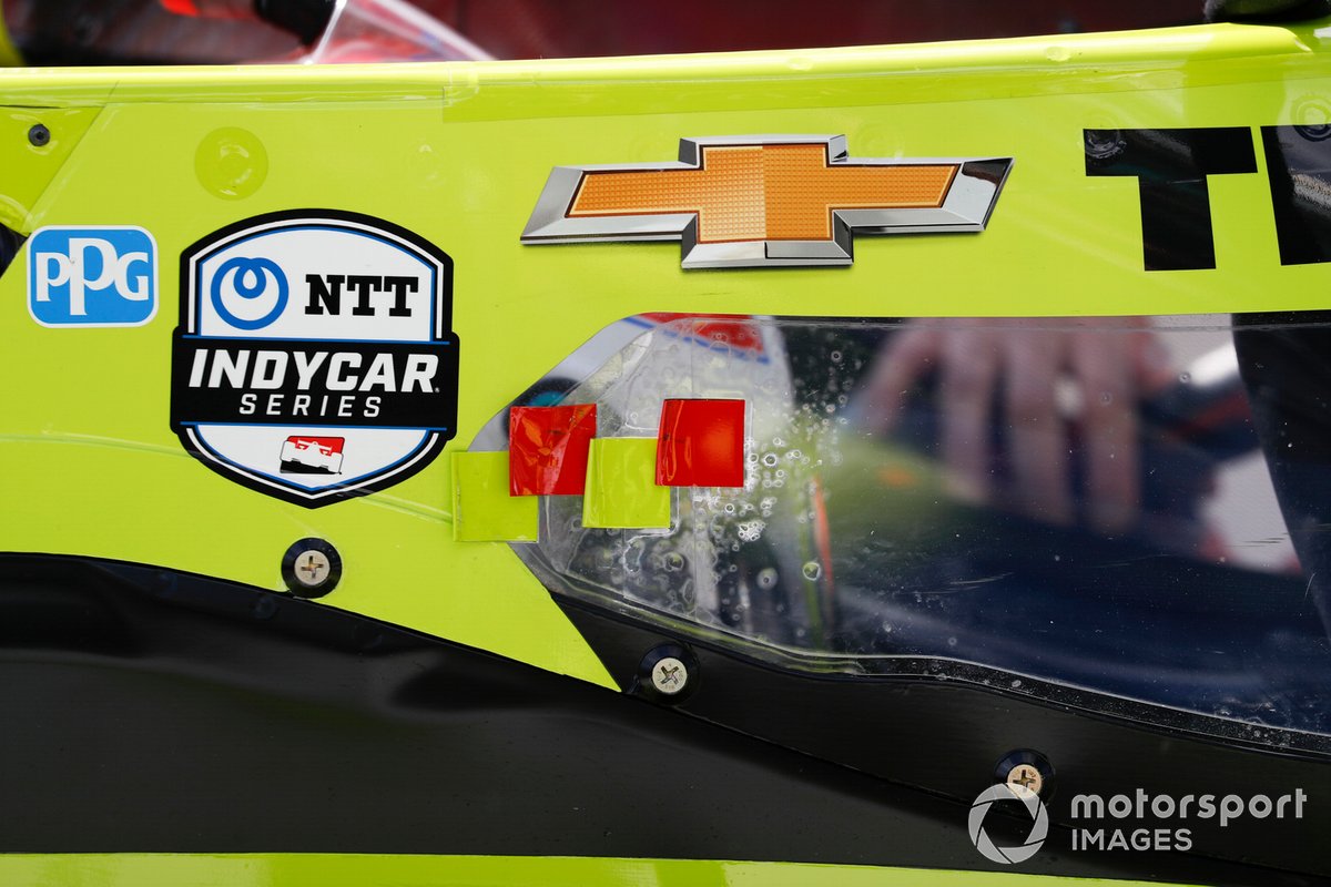Charlie Kimball, A.J. Foyt Enterprises Chevrolet, NTT Logo