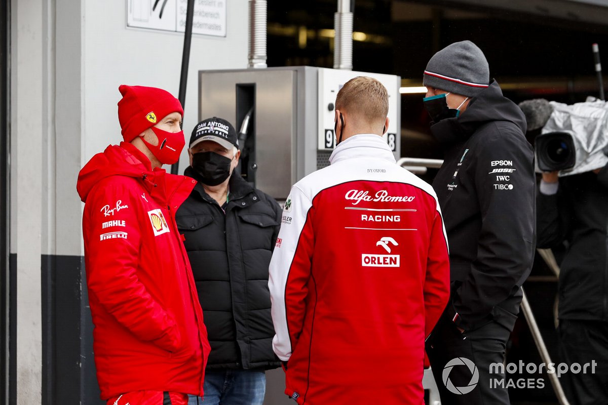 Sebastian Vettel, Ferrari, Norbert Vettel, padre di Sebastian Vettel, Ferrari, Mick Schumacher, Alfa Romeo e Toto Wolff, Direttore esecutivo(Business), Mercedes AMG