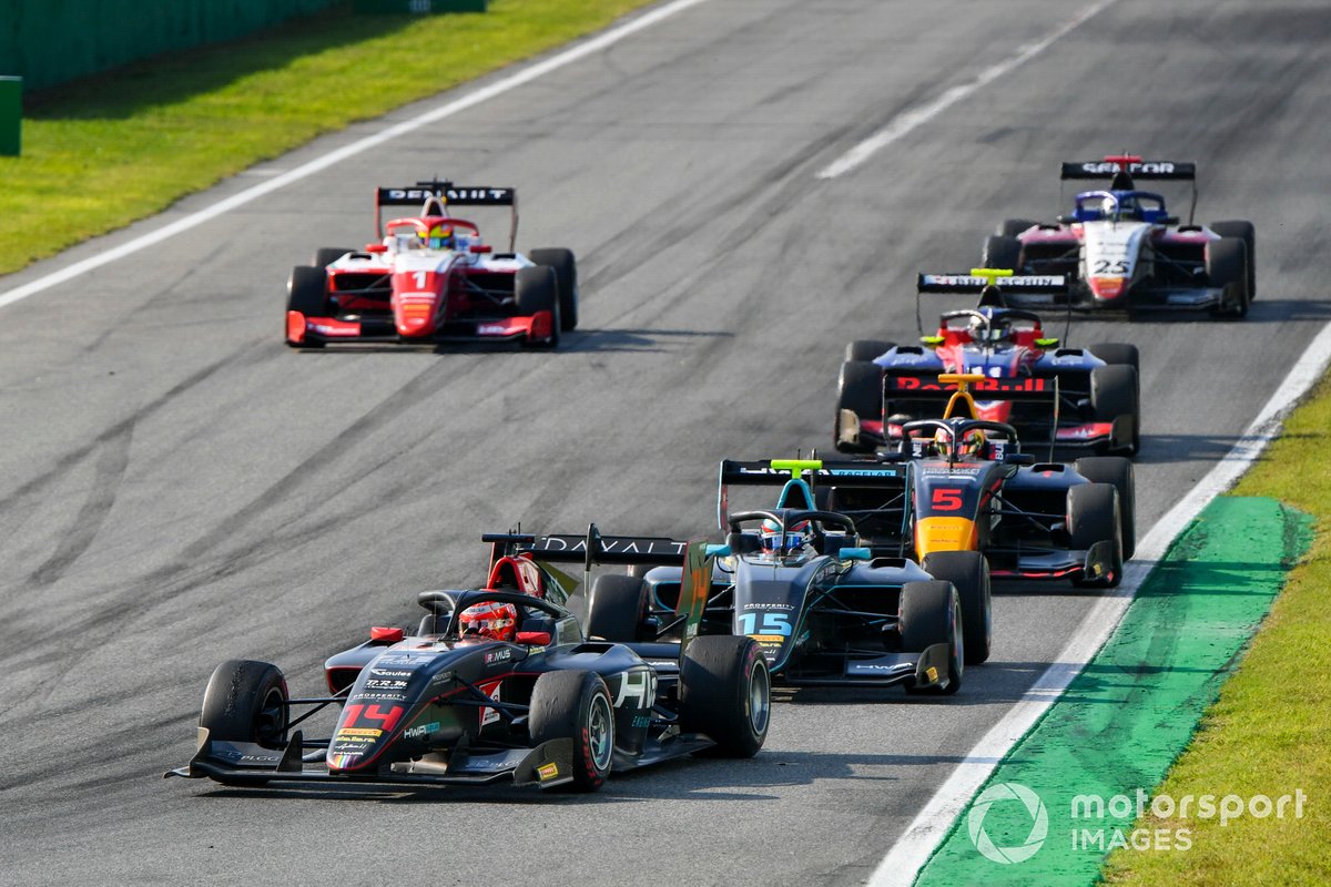 Enzo Fittipaldi, HWA Racelab, Jake Hughes, HWA Racelab, Liam Lawson, Hitech Grand Prix y Oscar Piastri, Prema Racing