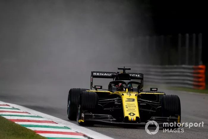 Daniel Ricciardo, Renault F1 Team R.S.19 
