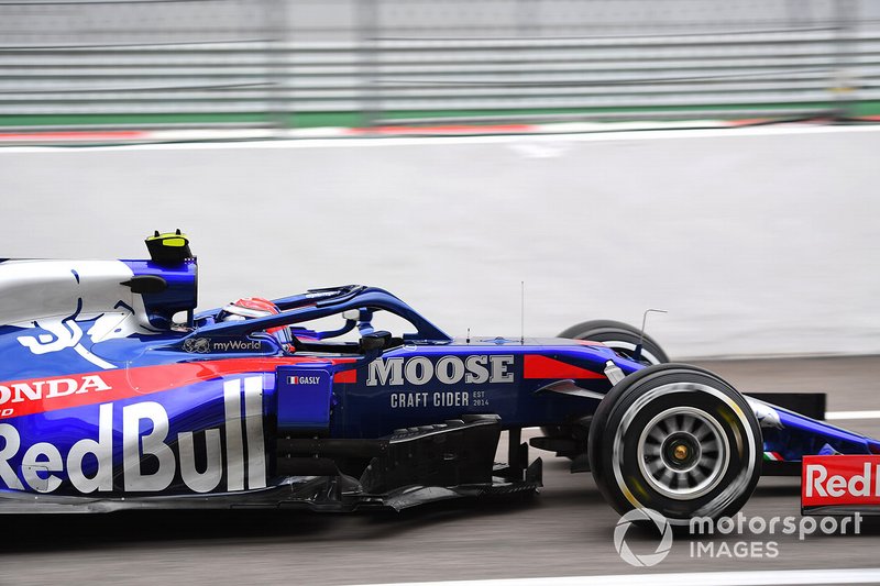 16: Pierre Gasly, Toro Rosso STR14, 1'33.950 (inc 5-place grid penalty)