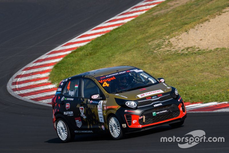 Adrienn Vogel, KIA Picanto, Autodrom Most