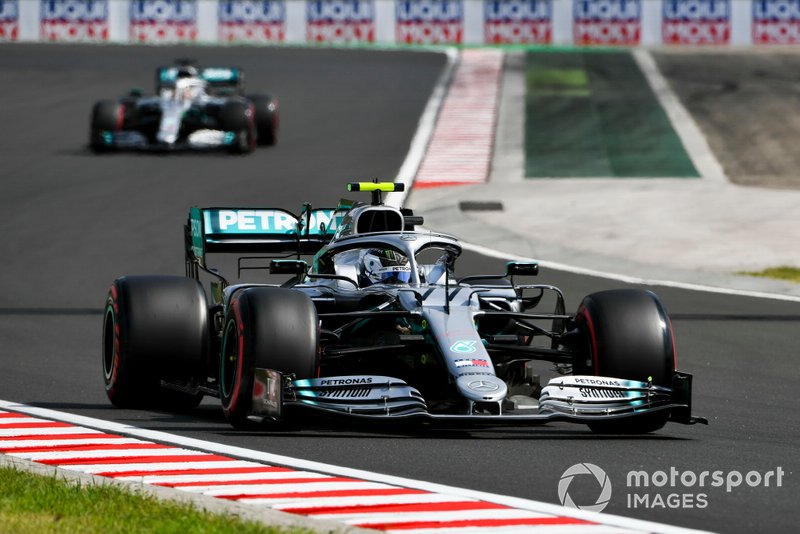 2: Valtteri Bottas, Mercedes, 1min14s590