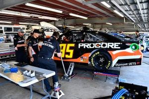 Matt DiBenedetto, Leavine Family Racing, Toyota Camry Procore crew