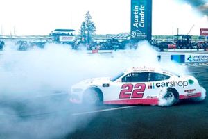 Race winner Austin Cindric, Team Penske, Ford Mustang