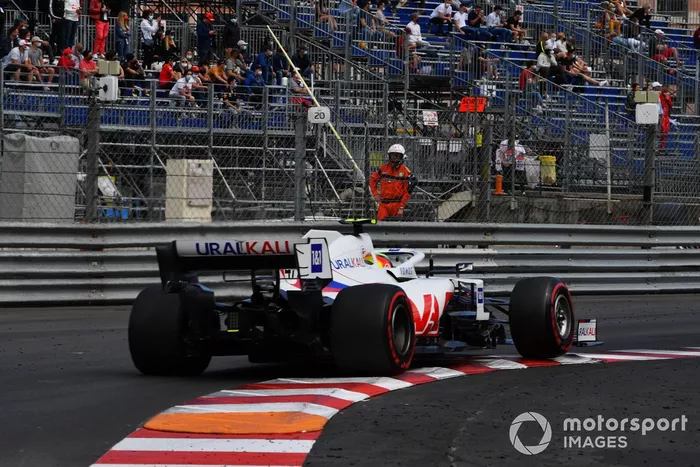 Lewis Hamilton, Mercedes W12