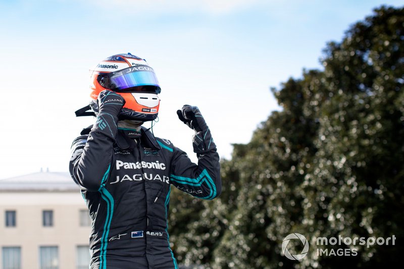 Mitch Evans, Panasonic Jaguar Racing, festeggia la sua prima vittoria