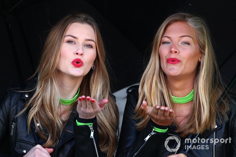 Grid girl
