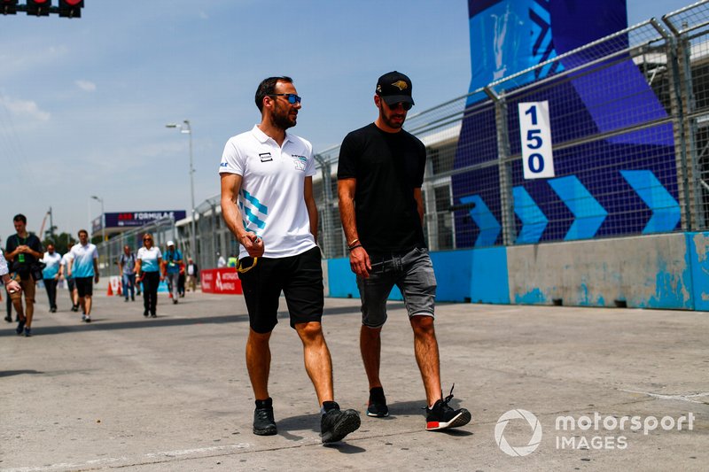 Gary Paffett, HWA Racelab, Jean-Eric Vergne, DS TECHEETAH on the track walk