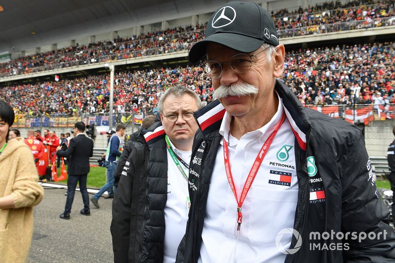 3. Dr. Dieter Zetsche: Bár már nem Zetsche a Daimler-csoport elnöke, így is a harmadik legbefolyásosabb embere a sorozatnak. A Daimler birtokolja a Mercedes csapatát.
