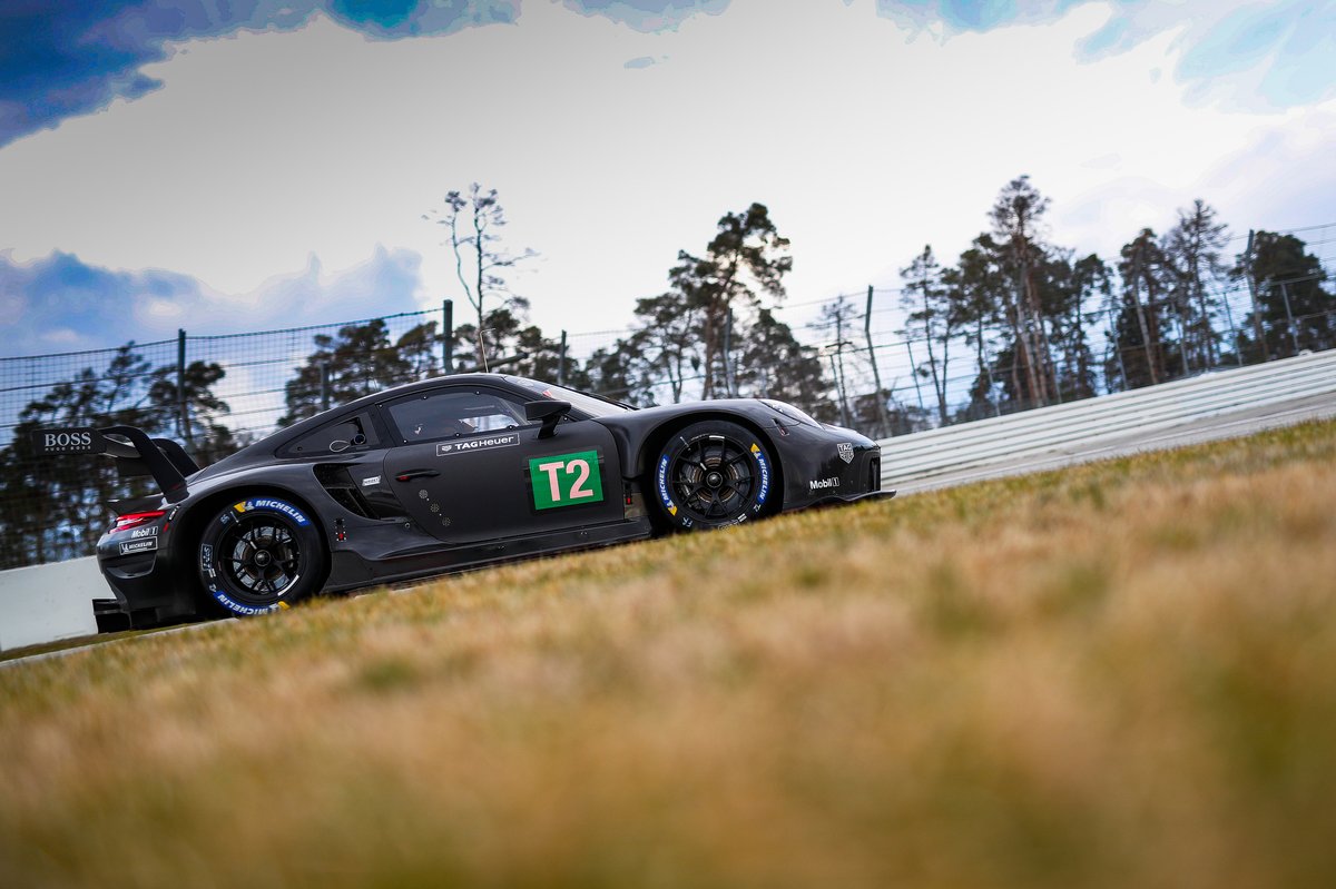 Porsche 911 RSR