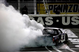Race winner John Hunter Nemechek, Kyle Busch Motorsports, Toyota Tundra