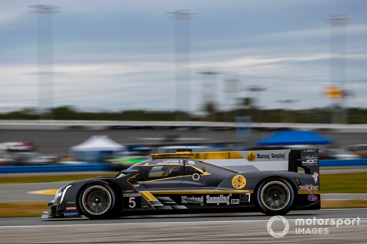 #5 JDC/Miller MotorSports Cadillac DPi: Tristan Vautier, Sebastien Bourdais, Loic Duval