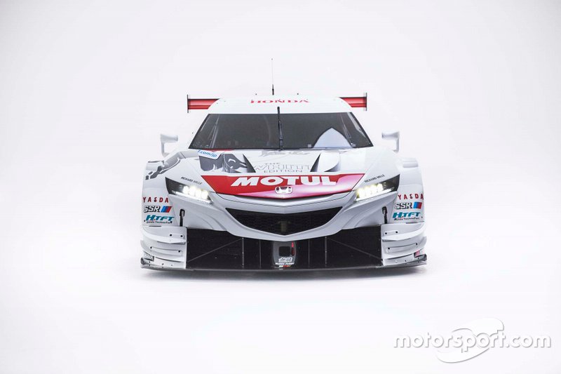 Тестовая модификация автомобиля #16 MUGEN NSX-GT в расцветке «Белый Red Bull»