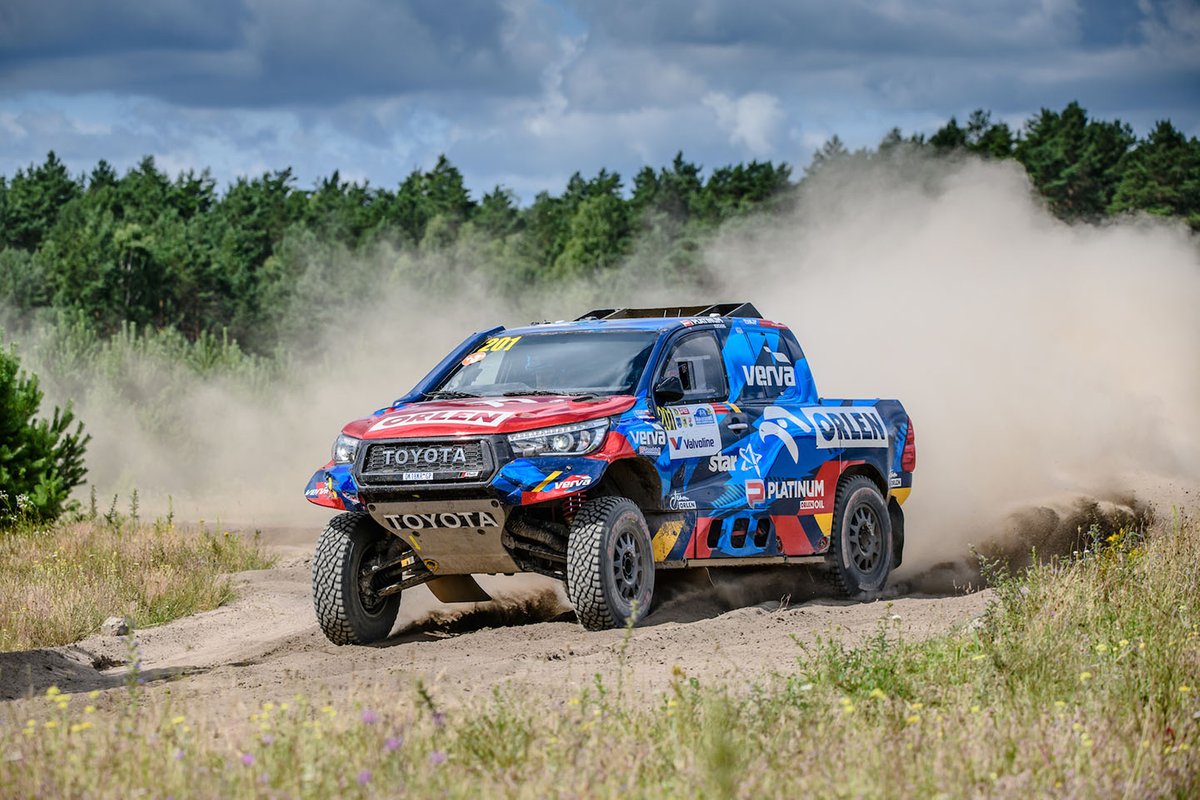 Kuba Przygoński, Timo Gottschalk, Toyota Hillux