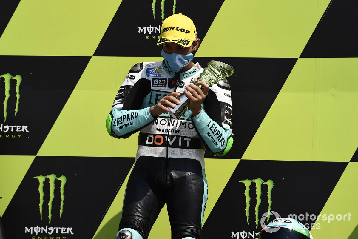 Podio: il vincitore della gara Dennis Foggia, Leopard Racing
