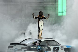 Race Winner Noah Gragson, JR Motorsports, Chevrolet Camaro