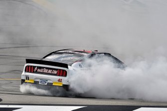 Yarış galibi Cole Custer, Stewart-Haas Racing, Ford Mustang