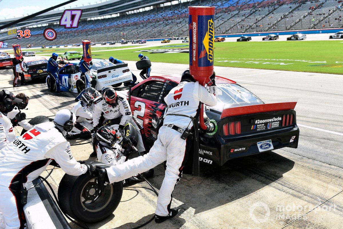 Brad Keselowski, Team Penske, Ford Mustang Wurth gasman