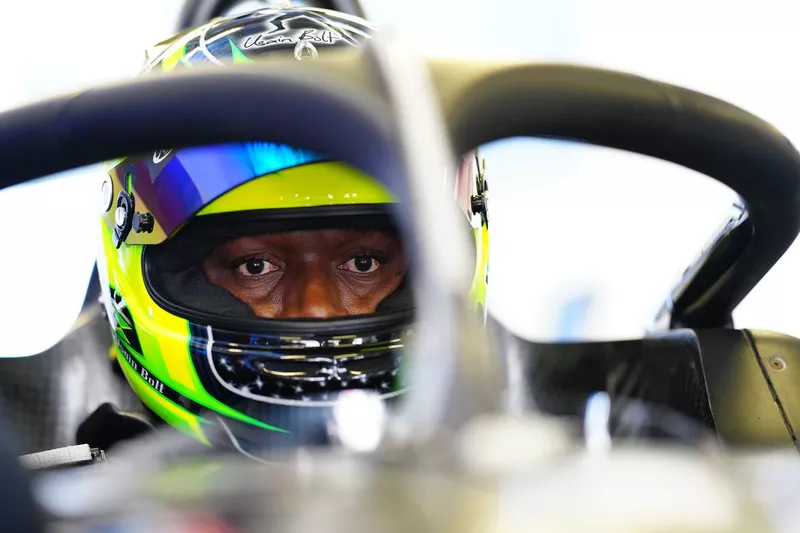 Usain Bolt dans la Formula E GENBETA 5