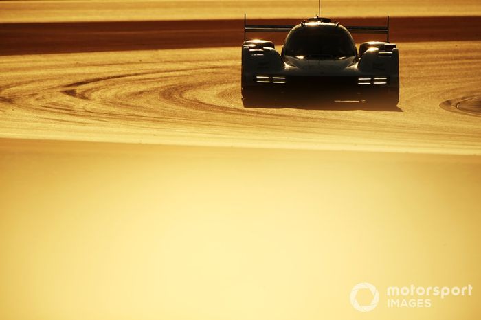 #99 Proton Competition Porsche 963: Harry Tincknell, Neel Jani, Julien Andlauer