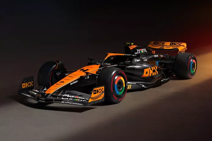 McLaren MCL60 özel görünümü, Singapur/Japon GP