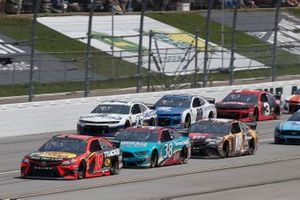 Martin Truex Jr., Joe Gibbs Racing, Toyota Camry Bass Pro Shops David Ragan, Front Row Motorsports, Ford Mustang Shriners Hospitals for Children