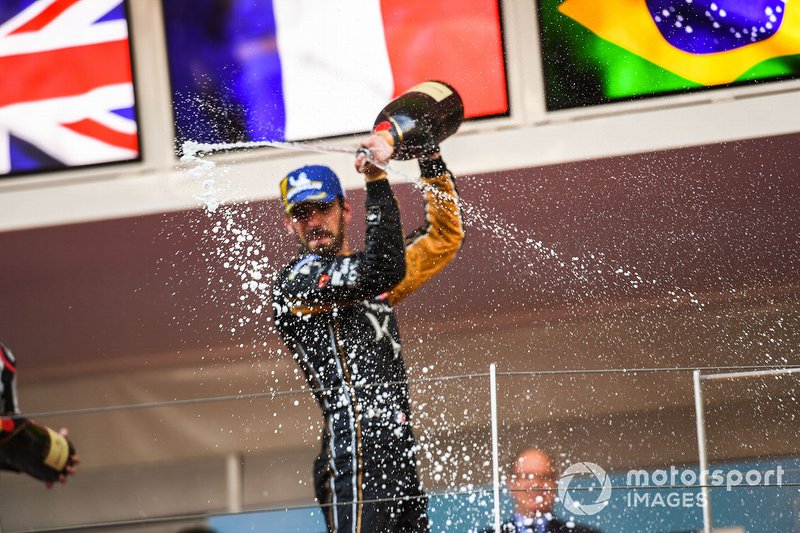 Jean-Eric Vergne, DS TECHEETAH celebrates victory on the podium