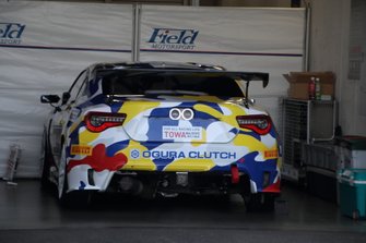 #104 ROOKIE RACING 86