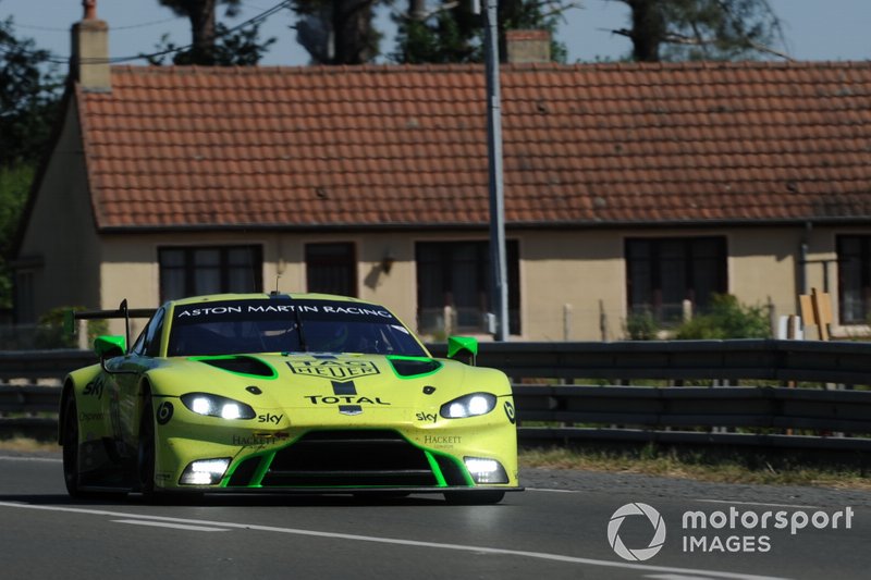 #97 Aston Martin Racing Aston Martin Vantage AMR: Alex Lynn, Maxime Martin, Jonathan Adam 