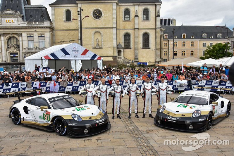 Porsche GT Team
