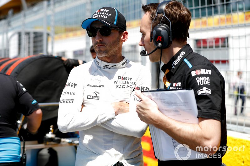 Robert Kubica, Williams Racing, on the grid