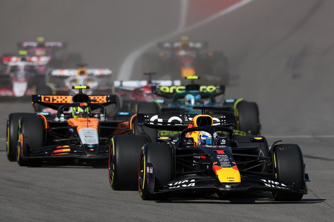 Lando Norris, McLaren, Max Verstappen, Red Bull Racing