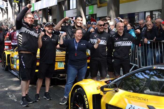 TF Sport Corvette team members