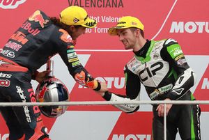 Podium : le vainqueur Can Oncu, Red Bull KTM Ajo , le troisième, John McPhee, CIP Green Power