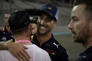 Daniel Ricciardo, Red Bull Racing e Mark Cavendish, ciclista, ad un evento Pirelli