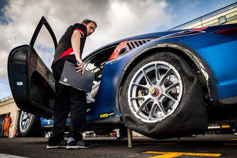 Ayhancan Güven, Porsche 911 GT3, Attempto Racing