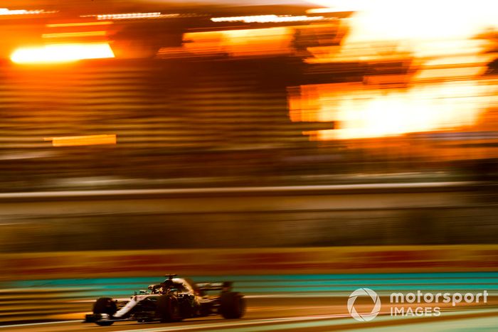 Lewis Hamilton, Mercedes AMG F1 W09 EQ Power+