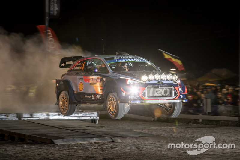 Thierry Neuville, Nicolas Gilsoul, Hyundai Motorsport Hyundai i20 Coupe WRC
