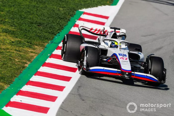 Mick Schumacher, Haas VF-22