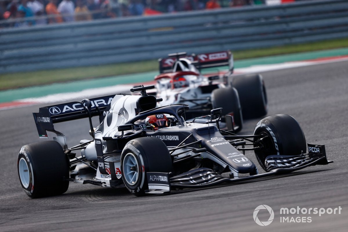 Yuki Tsunoda, AlphaTauri AT02, Kimi Raikkonen, Alfa Romeo Racing C41