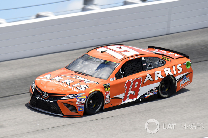 Daniel Suarez, Joe Gibbs Racing, Toyota Camry ARRIS
