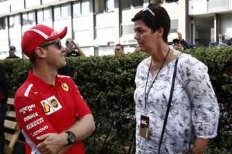 Sebastian Vettel, Ferrari ve annesi Heike Vettel