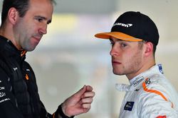 Stoffel Vandoorne, McLaren Tom Stallard, McLaren Engineer